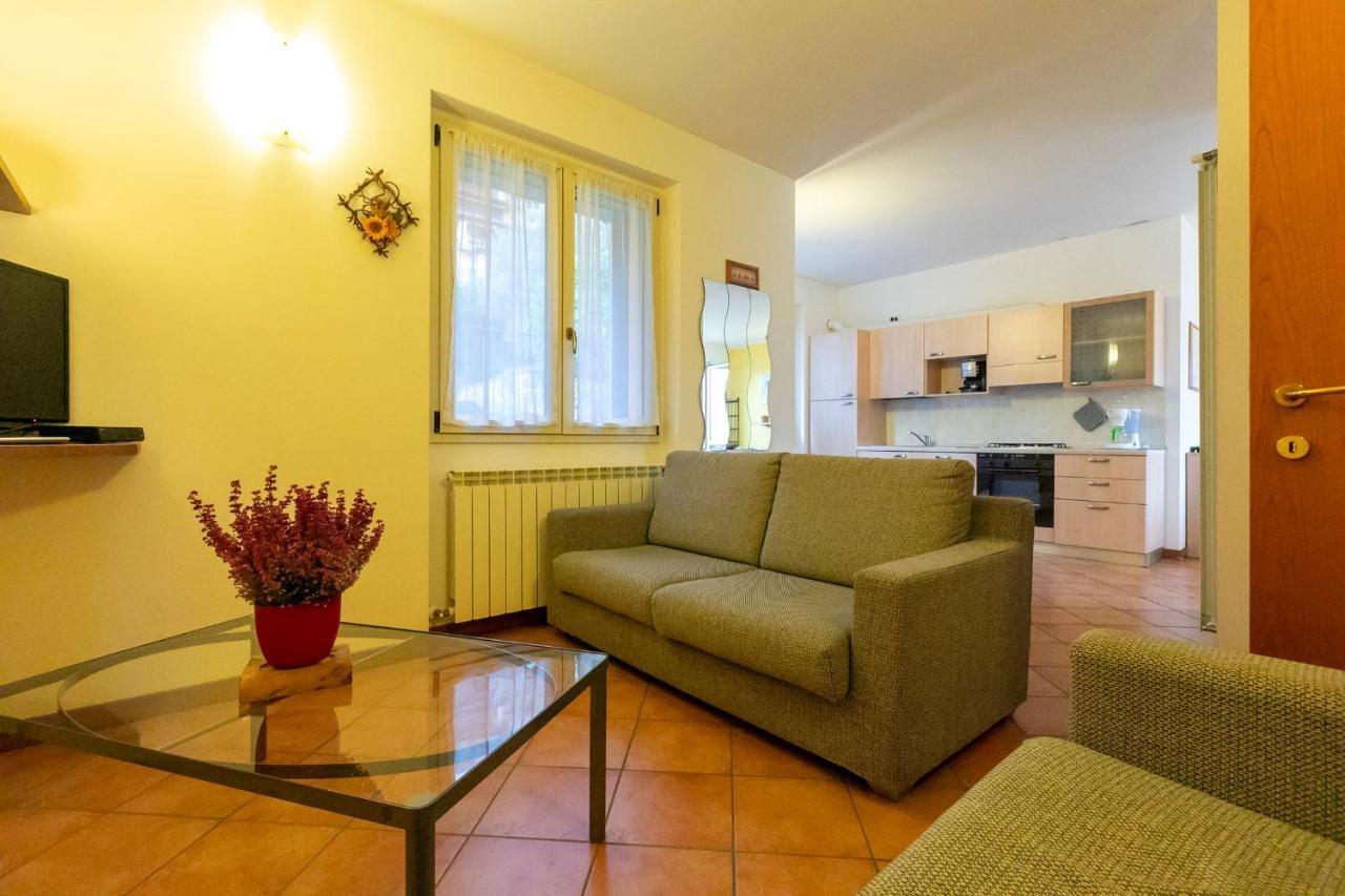 La Collina Degli Ulivi Apartment Vercana Luaran gambar