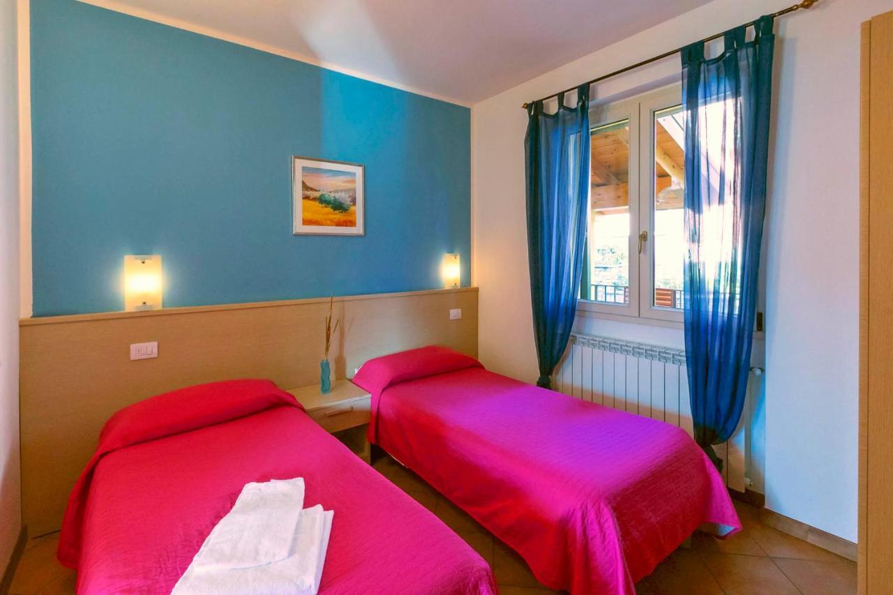La Collina Degli Ulivi Apartment Vercana Luaran gambar